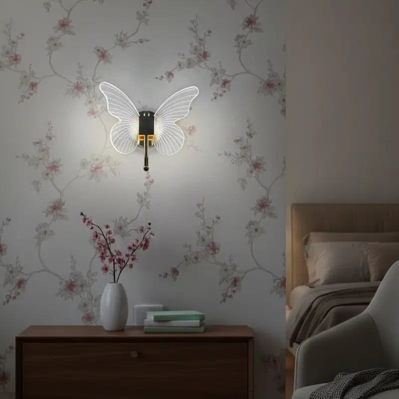 Arandela de Parede Borboleta Sofisticada - Casas Gael