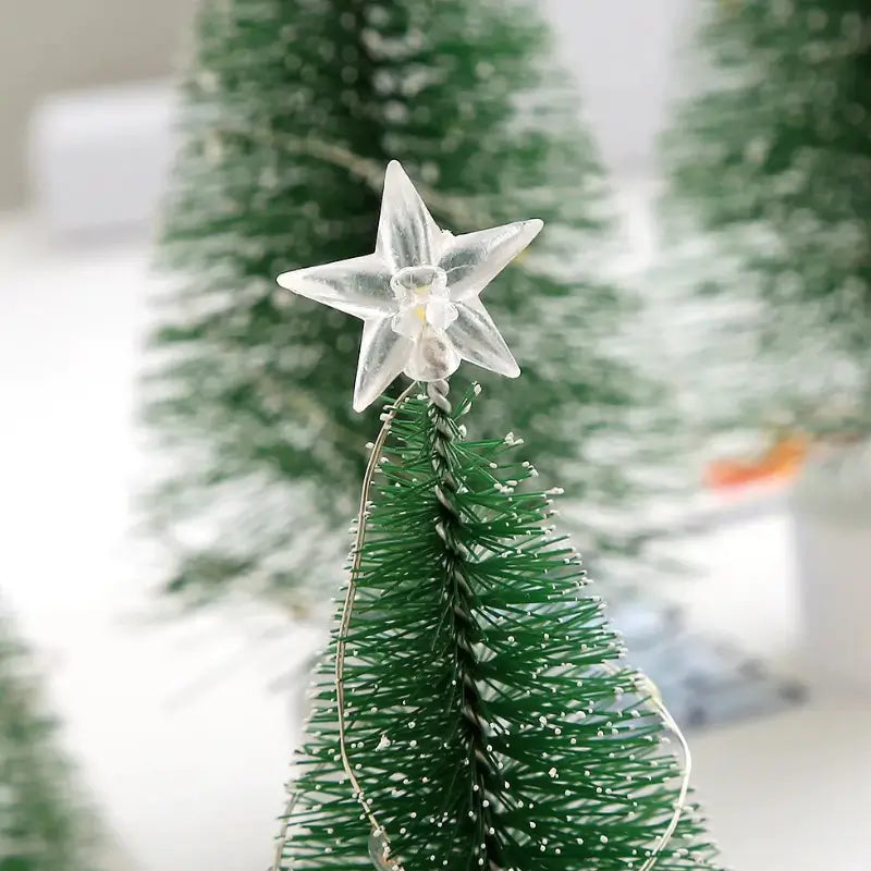 Enfeite de Natal Mini Árvore com LED - Casas Gael