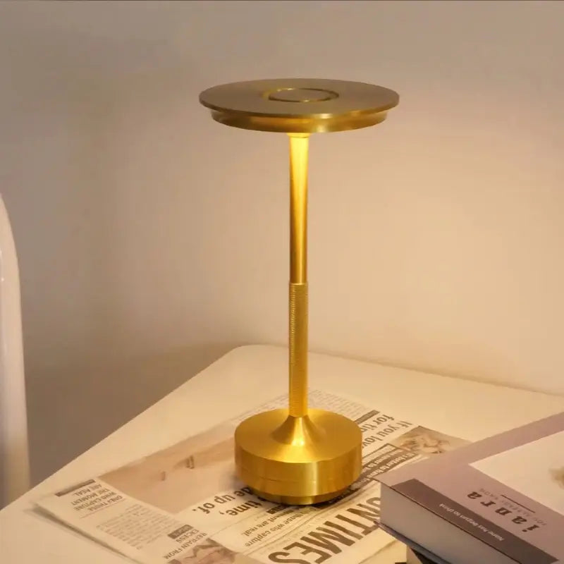 Luminária de Mesa Sem Fio - Casas Gael