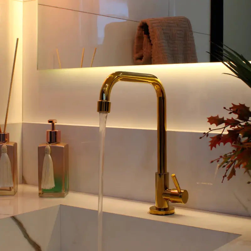 Torneira Para Banheiro Dourada Brilhante com Bica Móvel - Casas Gael