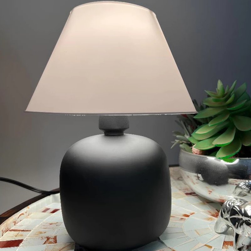 Abajur de Mesa Para Quarto em Cerâmica Bivolt - Casas Gael