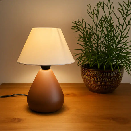 Abajur de Mesa em Cerâmica e Tecido Bivolt