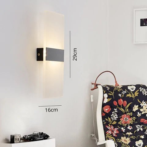 Arandela de Parede Minimalista Acrílico - Casas Gael