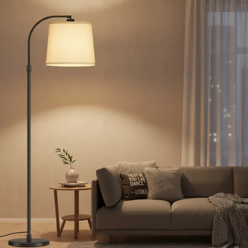 Luminária de Chão Ajustável com Cúpula em Linho - Casas Gael