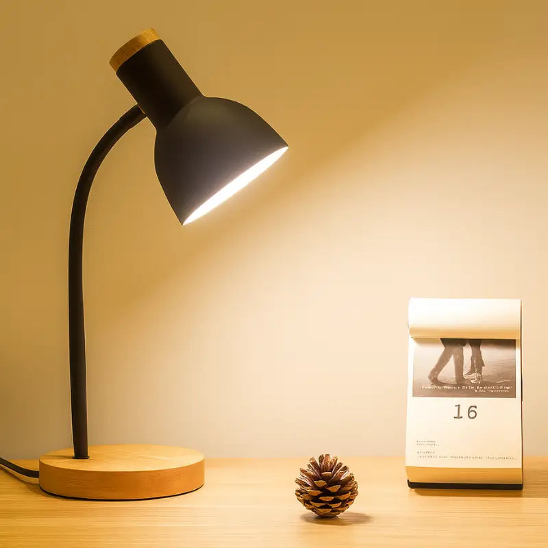 Luminária de Mesa Articulada Flexível