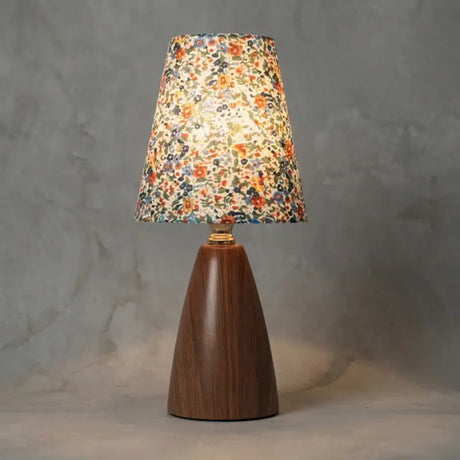 Abajur de Mesa Cúpula de Tecido Floral Clássico - Casas Gael