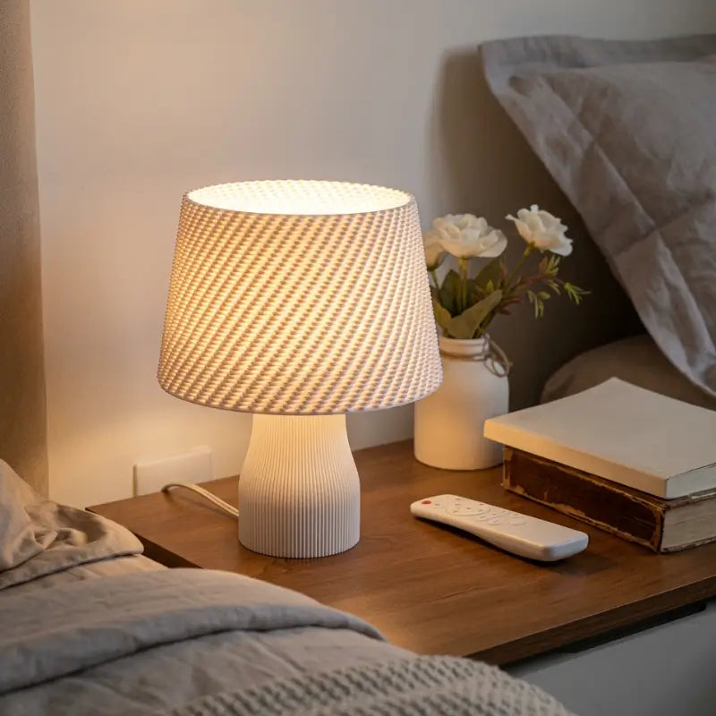 Abajur de Mesa Texturizado com Cúpula Estilo Crochê para Quarto - Casas Gael