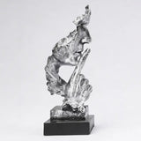 Estatueta Decorativa Moderna Em Resina