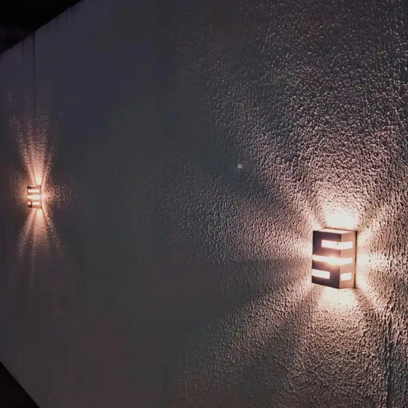 Luminária para Área Externa Frisada - Casas Gael