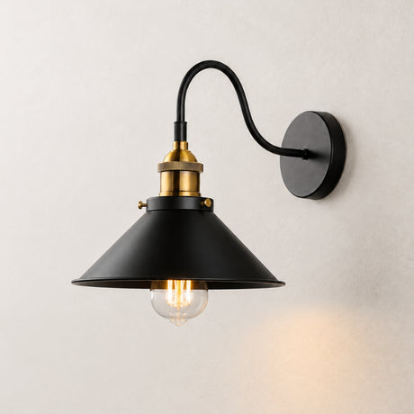 Arandela de Parede Industrial em Metal - Casas Gael