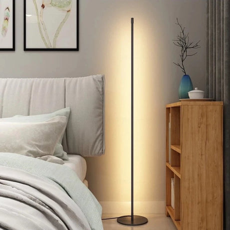 Luminária de Chão Minimalista com Controle Remoto e Temporizador - Casas Gael