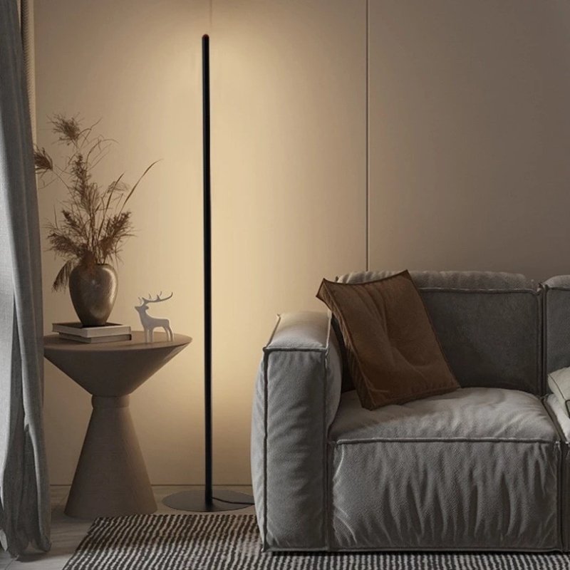 Luminária de Chão Minimalista com Controle Remoto e Temporizador - Casas Gael