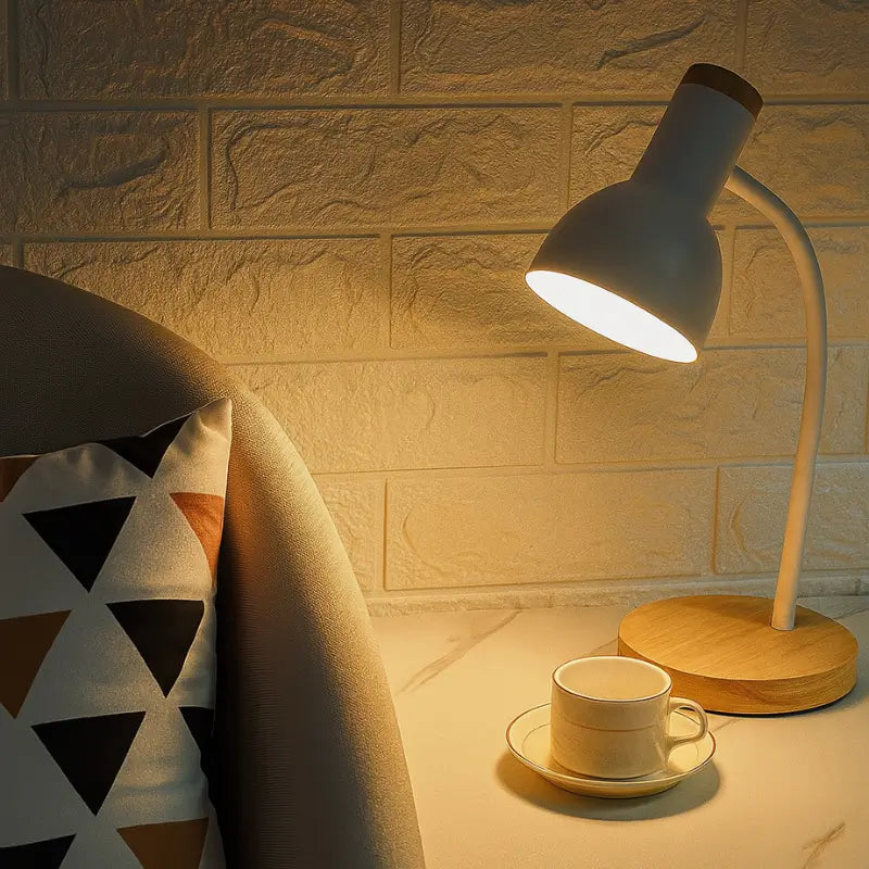 Luminária de Mesa Articulada Flexível 